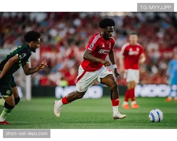 英超保级关键战战术看点：布伦特福德的定位球体系对阵诺丁汉森林的人盯人防守。